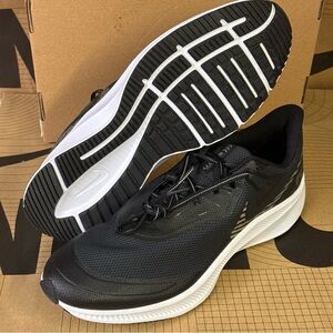 Nike quest 3 shield Men's Black Running Shoes size 13